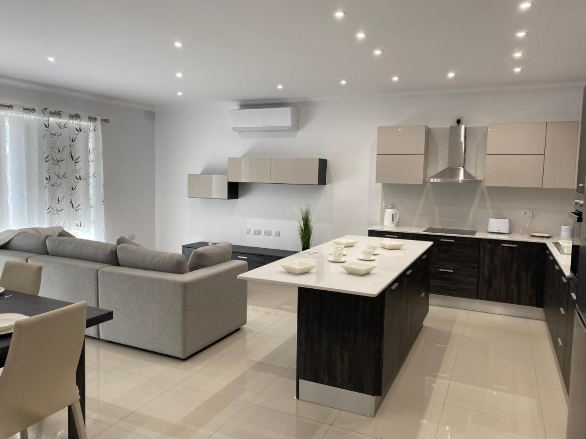 New 3 Bedroom Apartment Close To Airport Zurrieq Екстериор снимка