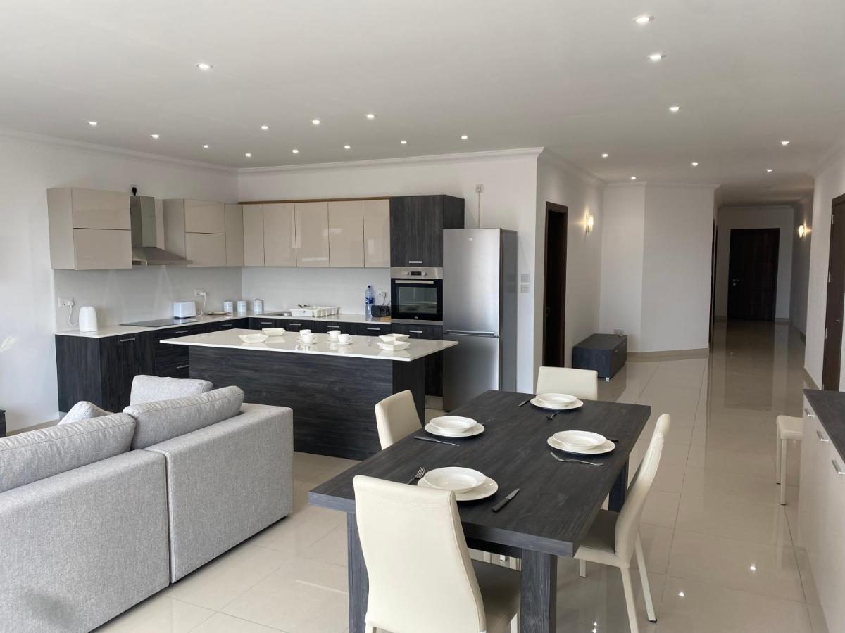 New 3 Bedroom Apartment Close To Airport Zurrieq Екстериор снимка